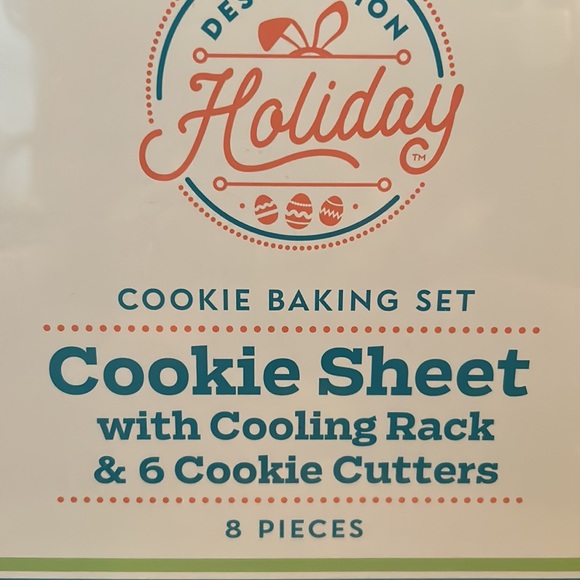 Cookie sheet with cooling rack and 6 cookie spring cutters - Picture 2 of 2